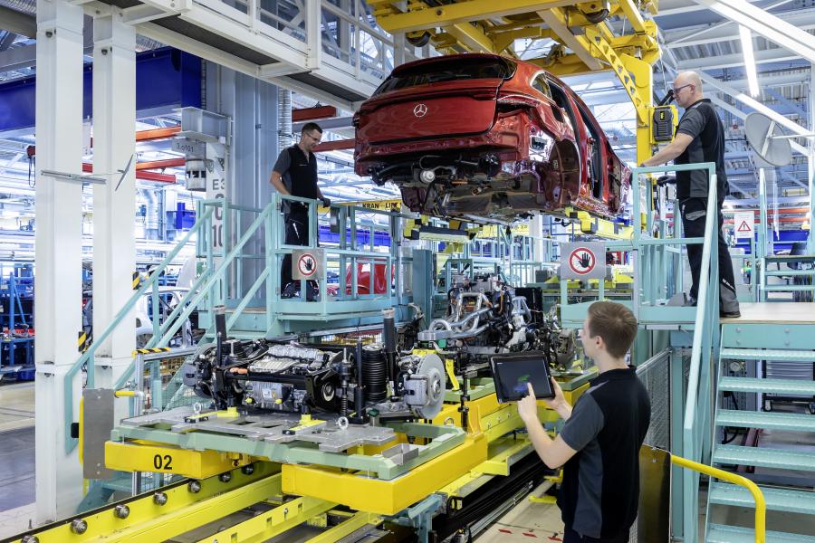 Детали создания Mercedes-Benz EQC400 4Matic (N293) 2019 года  (WW) (фото 107 из 202)